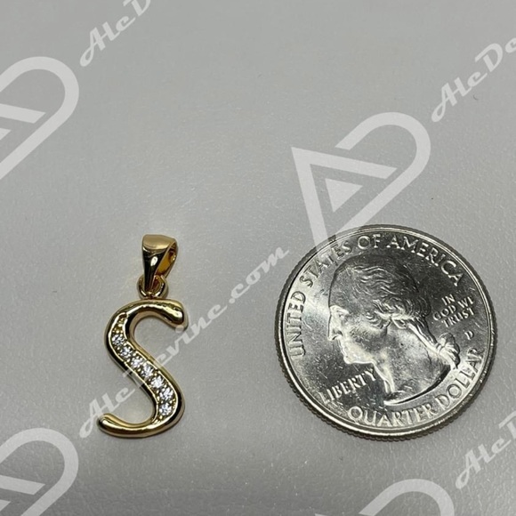 S Initial Pendant (gold plated) - Picture 4 of 8